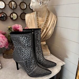 Chic Sexy NEW Studded Stilleto Boots never worn 10B